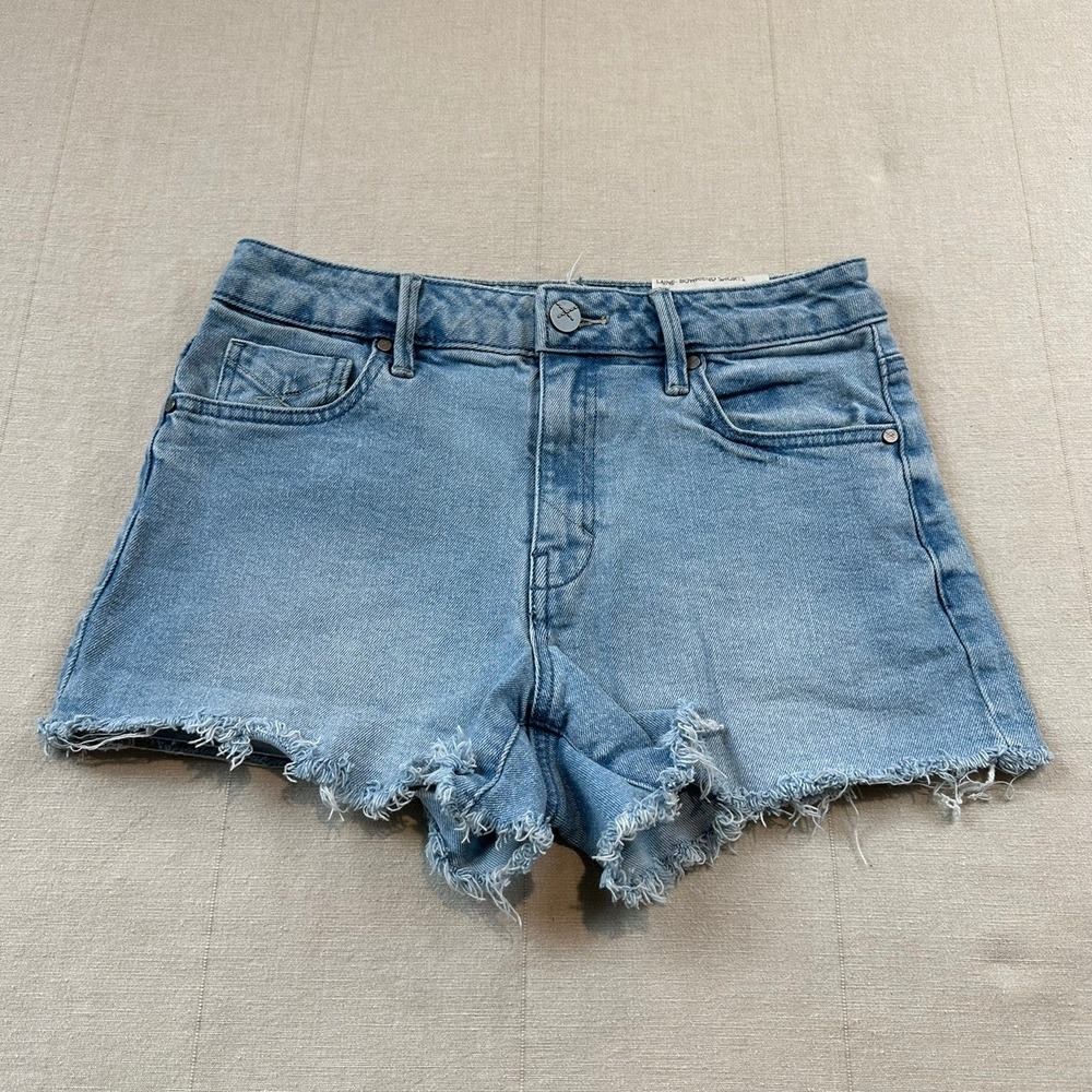 NWT‎ Unpublished | Light Wash Laine Boyfriend Denim Shorts | Women's 25